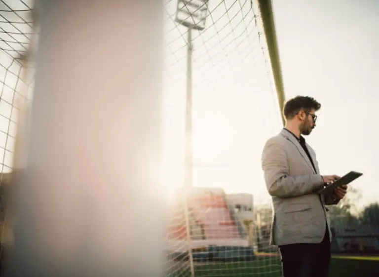 Un club de fútbol argentino busca gerente general por LinkedIn