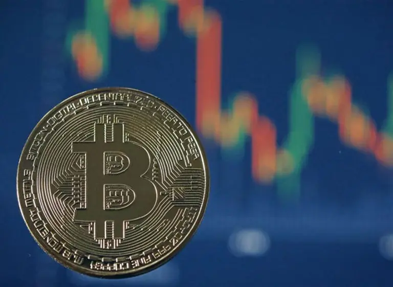Bitcoin: Saxo Bank dice que 2018 es el año más favorable de la última década para que explote una burbuja