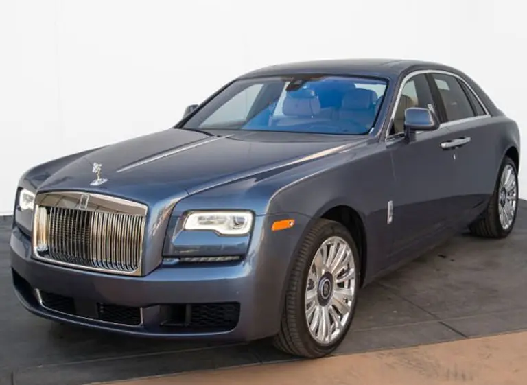 Por fin, Carlos Tevez pudo disfrutar su Rolls-Royce en la Argentina