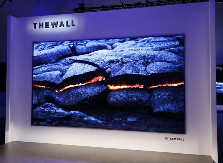 Samsung presentó "The Wall": un televisor de 146 pulgadas modular