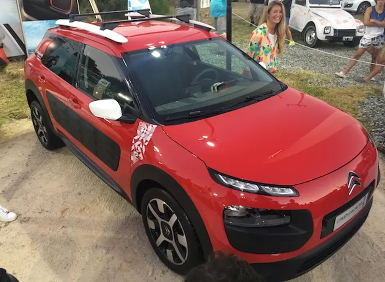 Así­ es la nueva edición especial del Citroí«n C4 Cactus Rip Curl