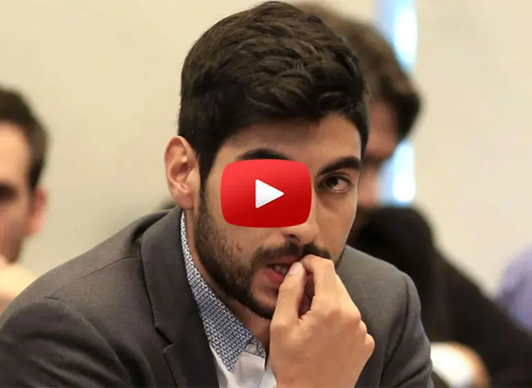 Video: ¿qué le gritaron a Facundo Moyano a la salida de un acto de Camioneros?