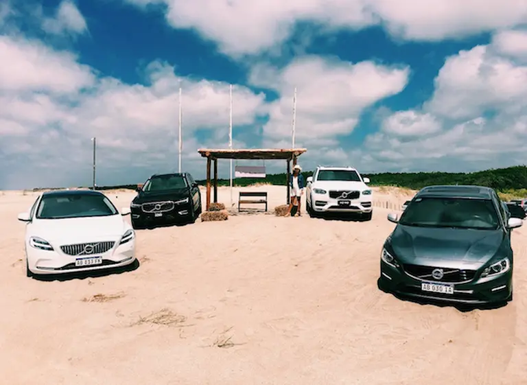 Volvo exhibe toda la gama de modelos renovada en Costa Esmeralda