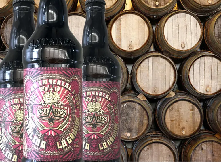 Antares lanza "Catalina la Grande", una cerveza añejada en barricas de whisky