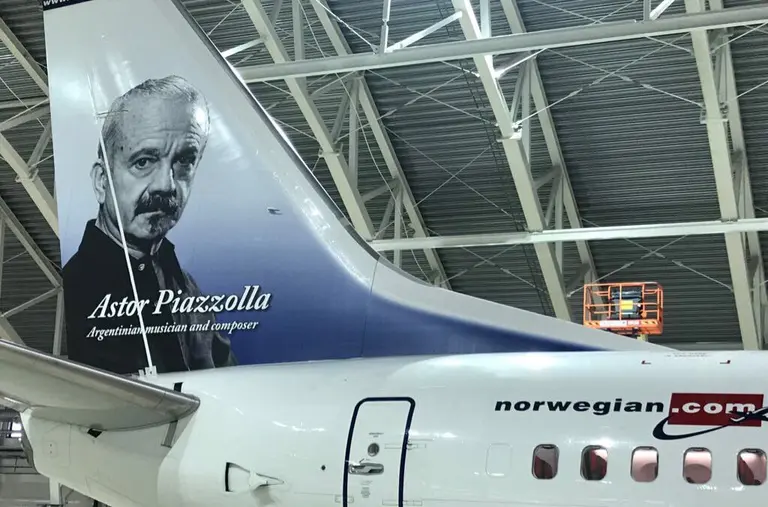 Low cost: el primer avión de Norgewian aterrizó en el aeropuerto de Ezeiza