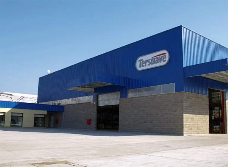 La fabricante local de pinturas Tersuave compró a su rival Colorí­n