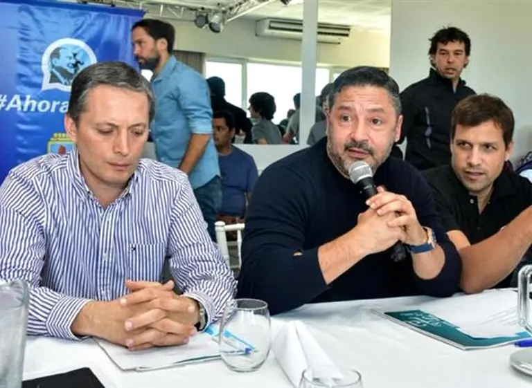 Sin kirchneristas, el PJ llamó a la unidad y pidió buscar "alternativa" electoral