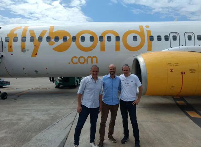 Flybondi realizó el primer vuelo "low cost" de la Argentina