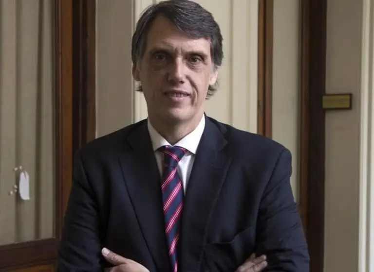 Kosiner: "El Gobierno está a tiempo de transformar el DNU en varias leyes"