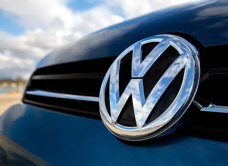 El grupo Volkswagen ganó más del doble en 2017