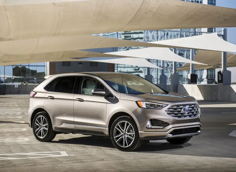 La Edge Titanium Elite de 2019 busca ser la crossover de lujo Ford