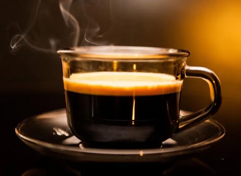 Por qué siempre deberí­as aceptar ese café que te ofrecen durante una entrevista de trabajo