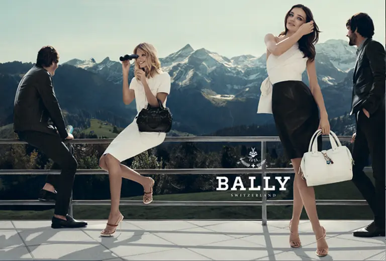 Carolina Herrera, Bally y Loewe, entre las marcas que llegan al paí­s tras el repunte del consumo premium