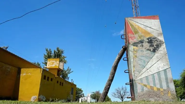 "Vamos a morir aplastados": vivir en Colazo, el pueblo cordobés que se desmorona por la soja