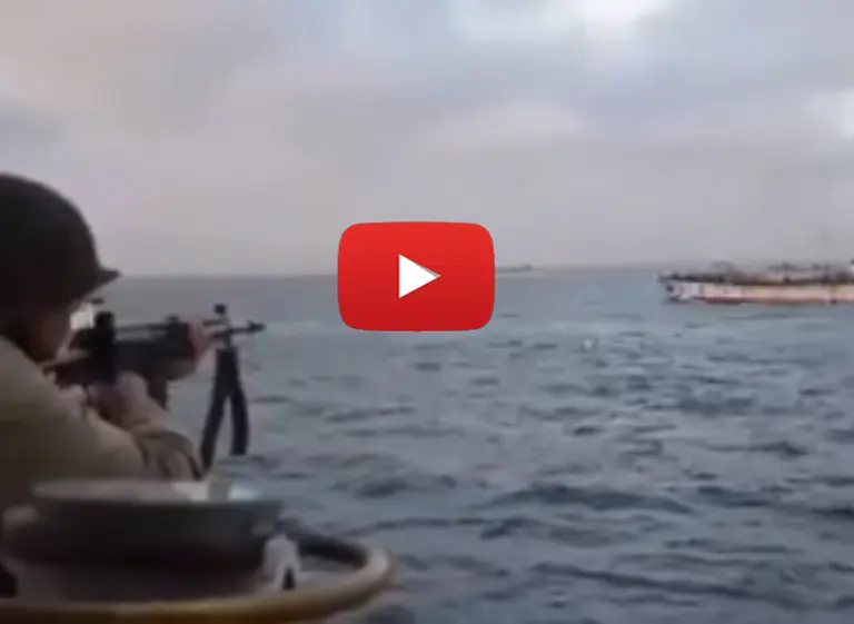 Video: Argentina dispara al casco del barco chino que pescaba ilegalmente
