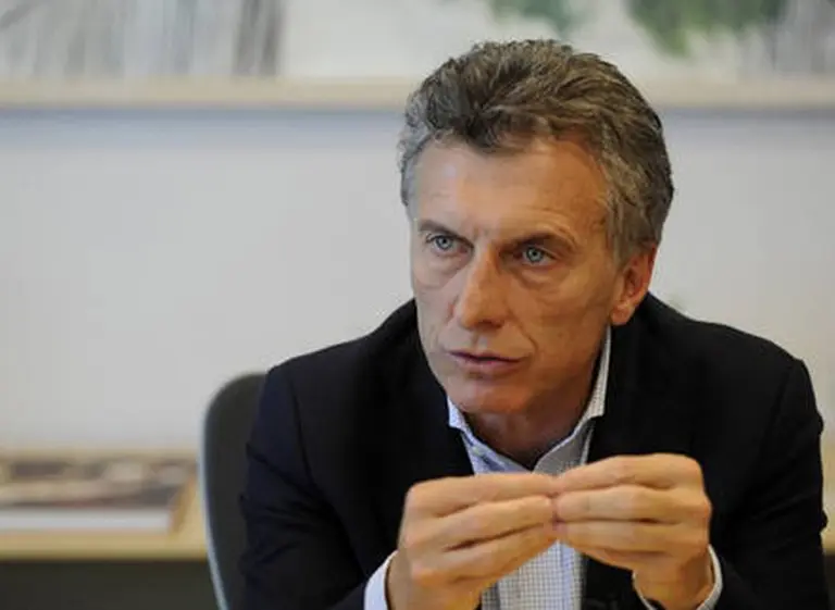 Inflación y dólar pegaron en las encuestas: bajó la imagen de Macri
