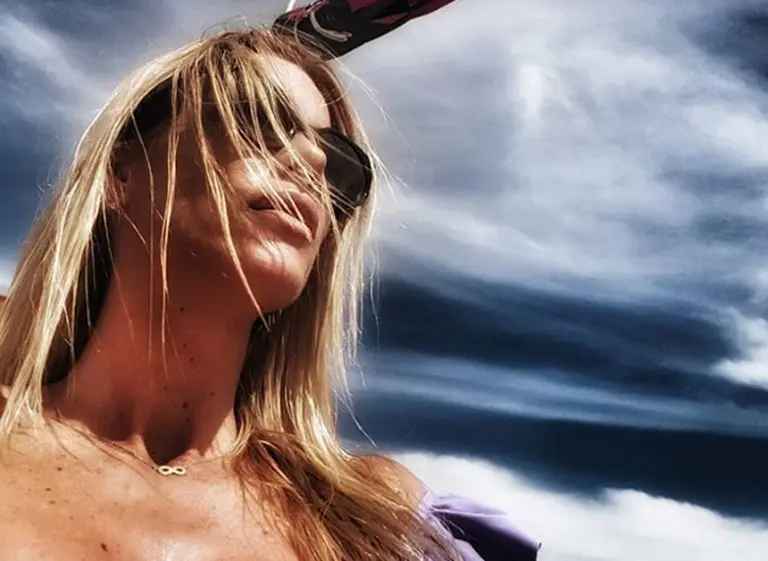 Una modelo top argentina puso un local, se fundió y ahora liquida todo