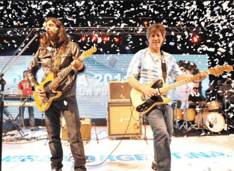 La "Mancha de Rolando" le reclama a Macri una millonaria deuda de los K