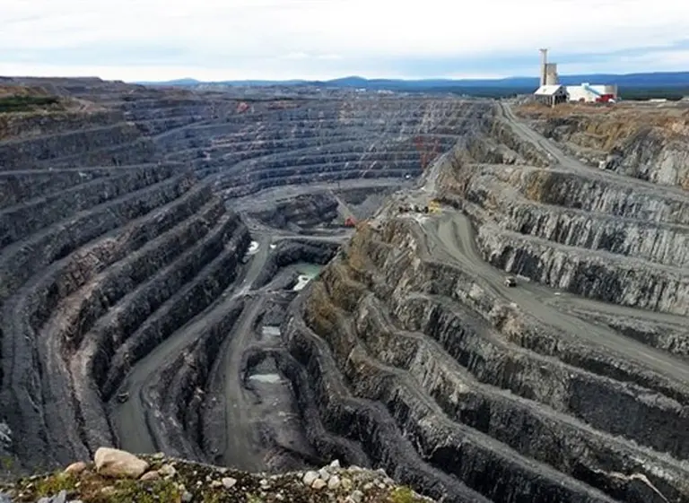 Cobalto: el metal precioso que está provocando una nueva "fiebre del oro"