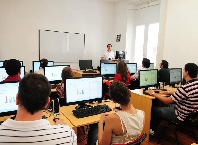 EXO Training Center ofrece "prestamos de honor" a quienes estudien programación