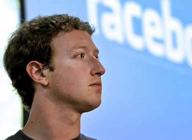 Zuckerberg testificará el 11 de abril en el Congreso de EE UU por la fuga de datos de Facebook