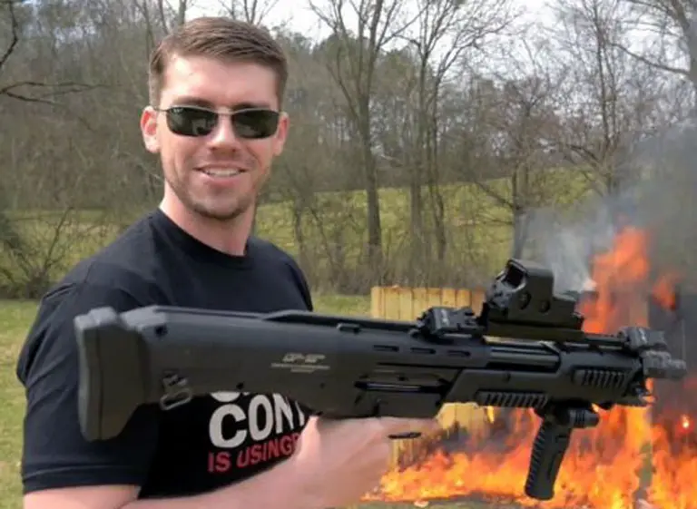 YouTube empieza a restringir los videos que tratan sobre armas de fuego
