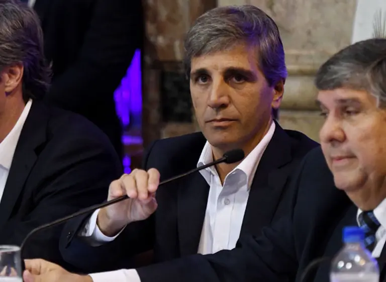 El ministro de Finanzas, "Toto" Caputo, colocó más de $29.000 millones con el bono atado a la inflación