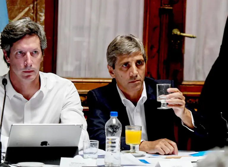 Caputo defendió el acuerdo con el FMI: "Macri tendrá financiamiento por el resto de su mandato"