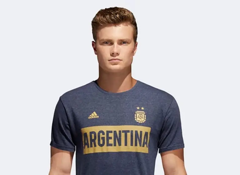 Nueva camiseta de la selección argentina genera polémica y burlas en las redes