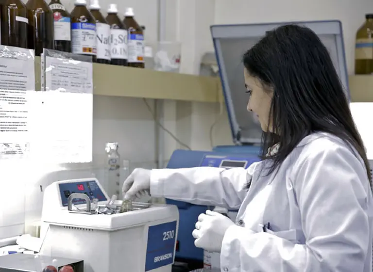 Apuesta del Gobierno por la bioeconomí­a llega a Reino Unido de la mano de un producto contra la calvicie