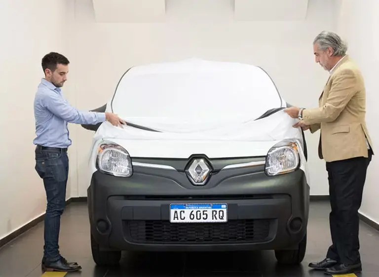 Edenor es el primer comprador de la Kangoo ZE eléctrica en la Argentina