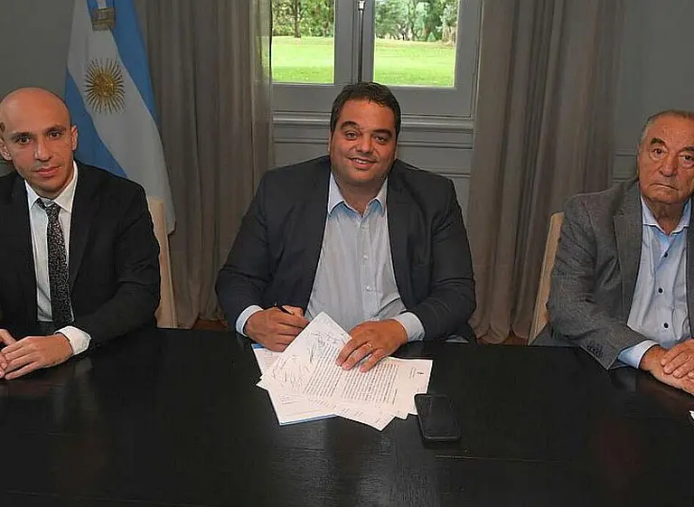 El Ministerio de Trabajo, Carrefour y Comercio confirman que el acuerdo por el PPC está vigente