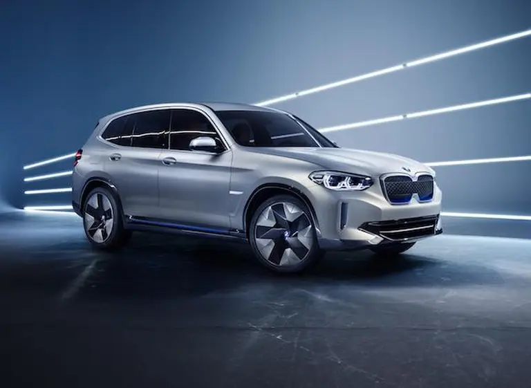 BMW presentó en el Autoshow de Beijing el iX3, el SUV más vendido con motor 100% eléctrico