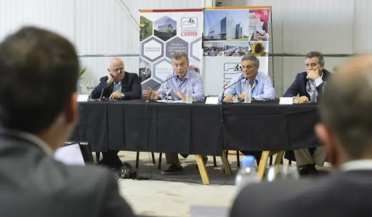 Macri lideró la mesa de maquinaria agrí­cola para multiplicar inversión y exportaciones