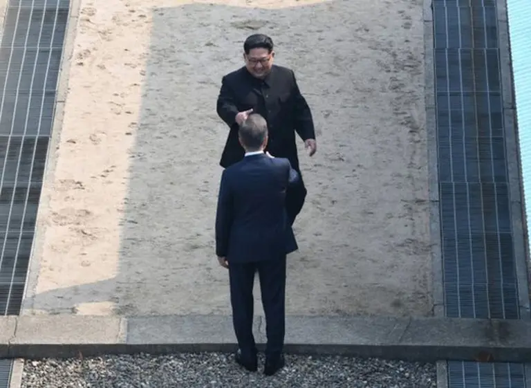 Galerí­a de fotos: las imágenes del histórico encuentro entre los lí­deres de Corea del Norte y del Sur por la paz