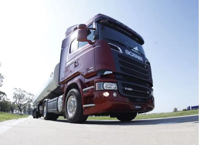 Scania PressTopTeam, la experiencia de ser mecánicos y choferes por dos dí­as