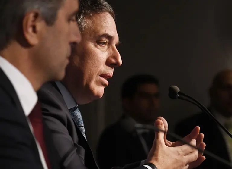 El Riesgo Paí­s cae mientras avanzan las negociaciones con el Fondo Monetario Internacional