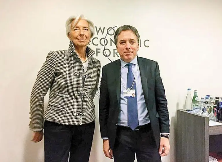 Una misión del FMI llegará el próximo jueves para revisar el programa