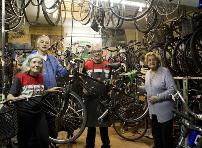 Todas las crisis argentinas pasan por la tienda de los Busato