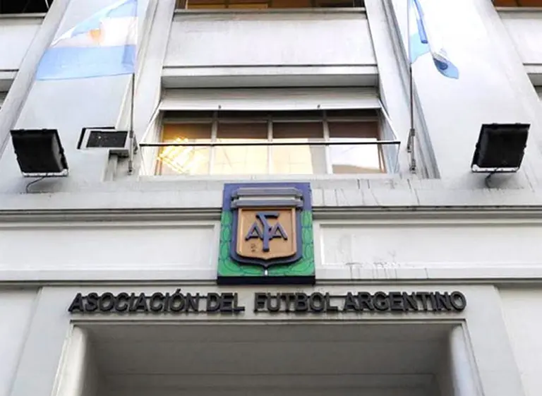 El polémico manual que entregó la AFA con consejos para seducir rusas durante Mundial