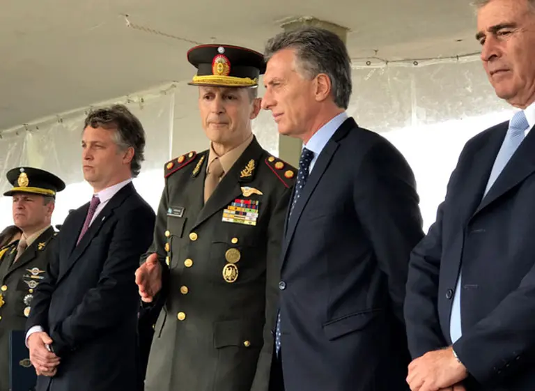 Macri y el rol de las FF.AA: "Deben dar apoyo logí­stico a las fuerzas de seguridad"