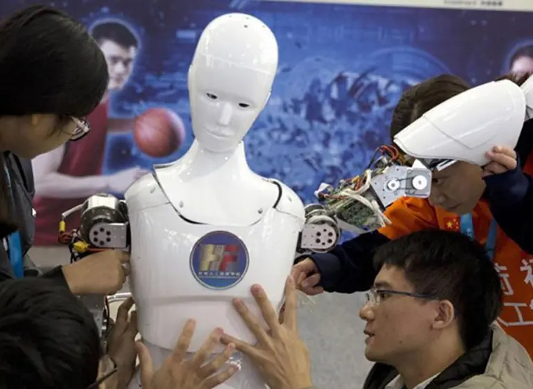 Un robot con inteligencia artificial conducirá un noticiero de la TV china