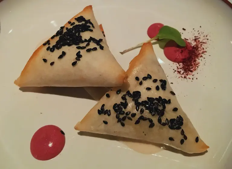 El Manto, cocina Armenia tradicional con toques modernos y futuristas