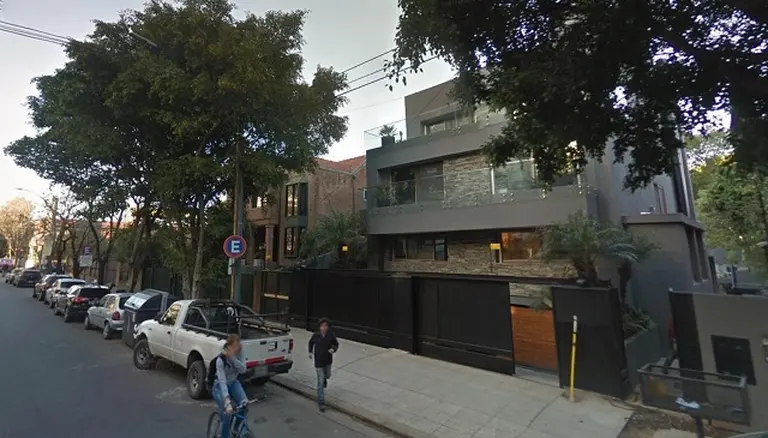 La lujosa mansión del ministro Dujovne figura como un baldí­o