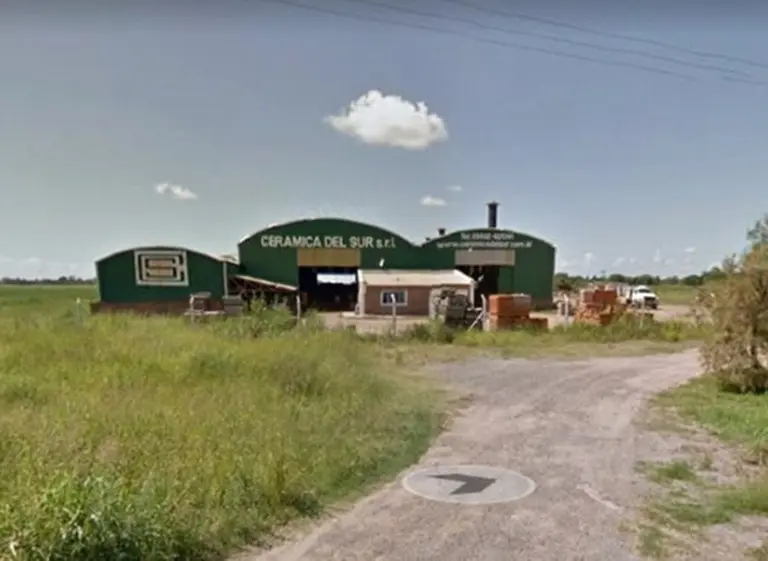 Por los tarifazos, cerró Cerámica del Sur y despidió a todo su personal