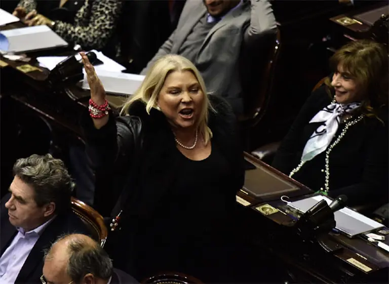 La amenaza de Carrió a Cambiemos tras la aprobación del aborto legal: "La próxima rompo"