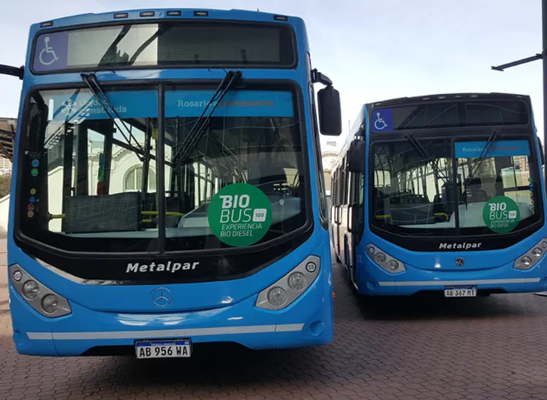 Arrancó el proyecto BioBus: 400 colectivos funcionarán durante seis meses con un 25% de biodiésel