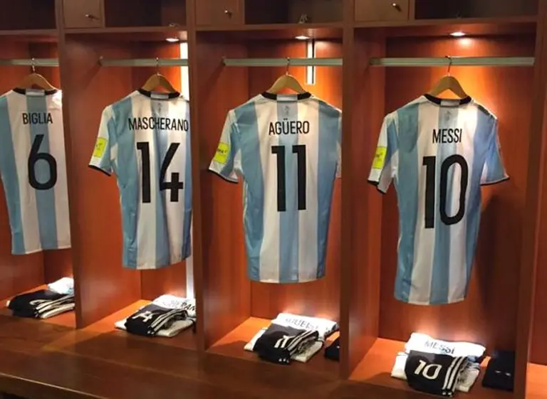 Un periodista entró al vestuario argentino tras la derrota: la triste escena que vio