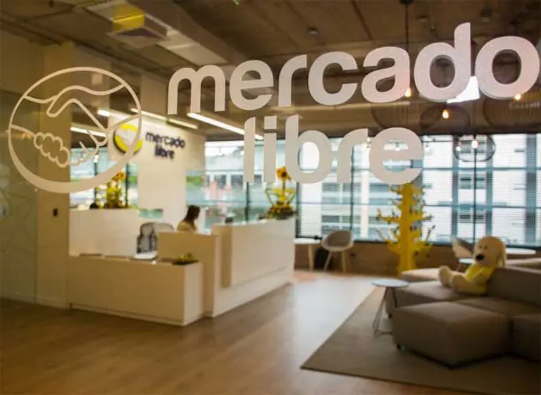 Compró sandwiches de miga en MercadoLibre, pero no los recibió: un fallo le dio la razón