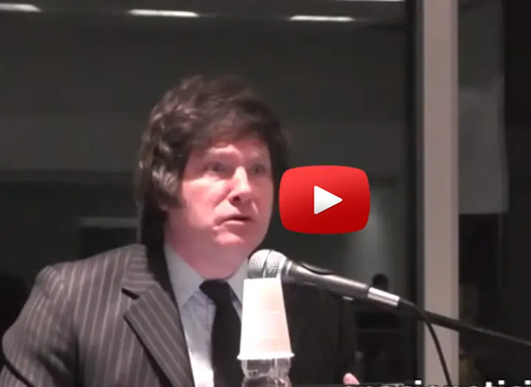 Javier Milei maltrató a una periodista en conferencia de prensa: "Sos una burra"